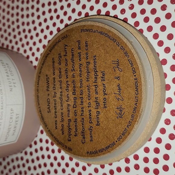 Brand New Sand + Paws HoneyCrisp Harvest  candle - Picture 8 of 8
